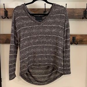 Cute black/white/gray vneck sweater!